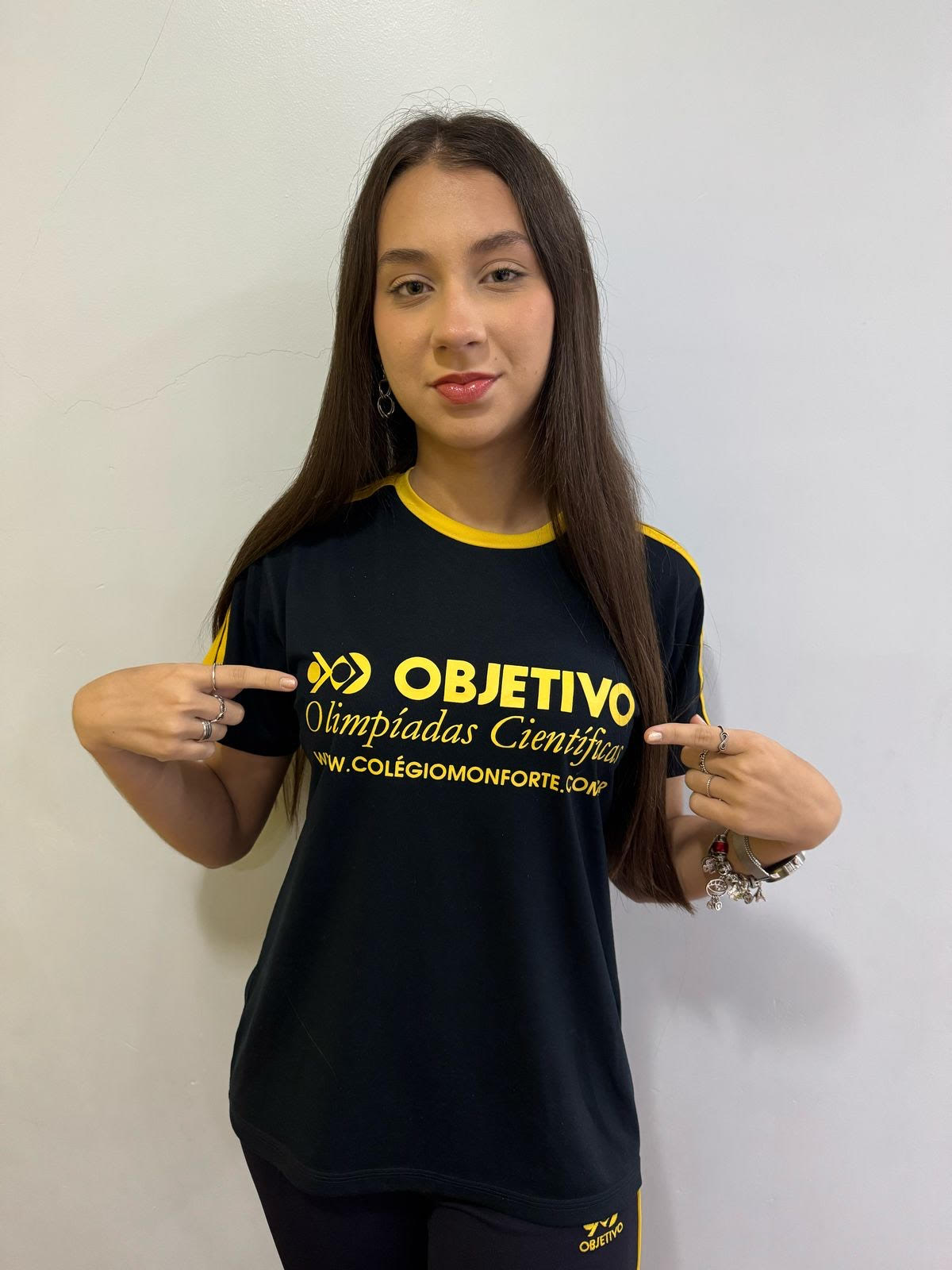 Aluna do Col&eacute;gio Monforte conquista medalha de bronze na Olimp&iacute;ada Brasileira de Biologia (OBB) 2025